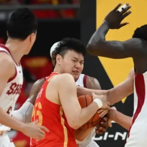 解说：山西在实力上和广厦差一档，逼到如此地步已非常不易