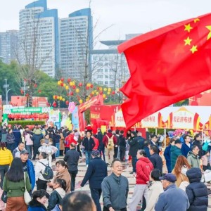 江南体育平台-“楚超”提上日程 湖北两会相关提案获创纪录的148位委员联名响应